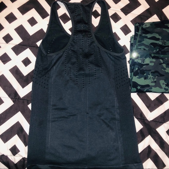 Fabletics Set - Picture 7 of 9